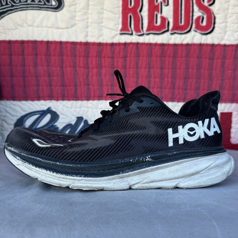 Size 13 2E - Hoka One One Clifton 9 Mens Black White Running Shoes 1132210 BWHT